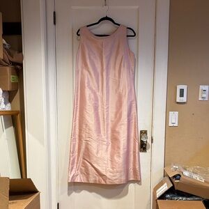 Elegant Pink Sleeveless Dress